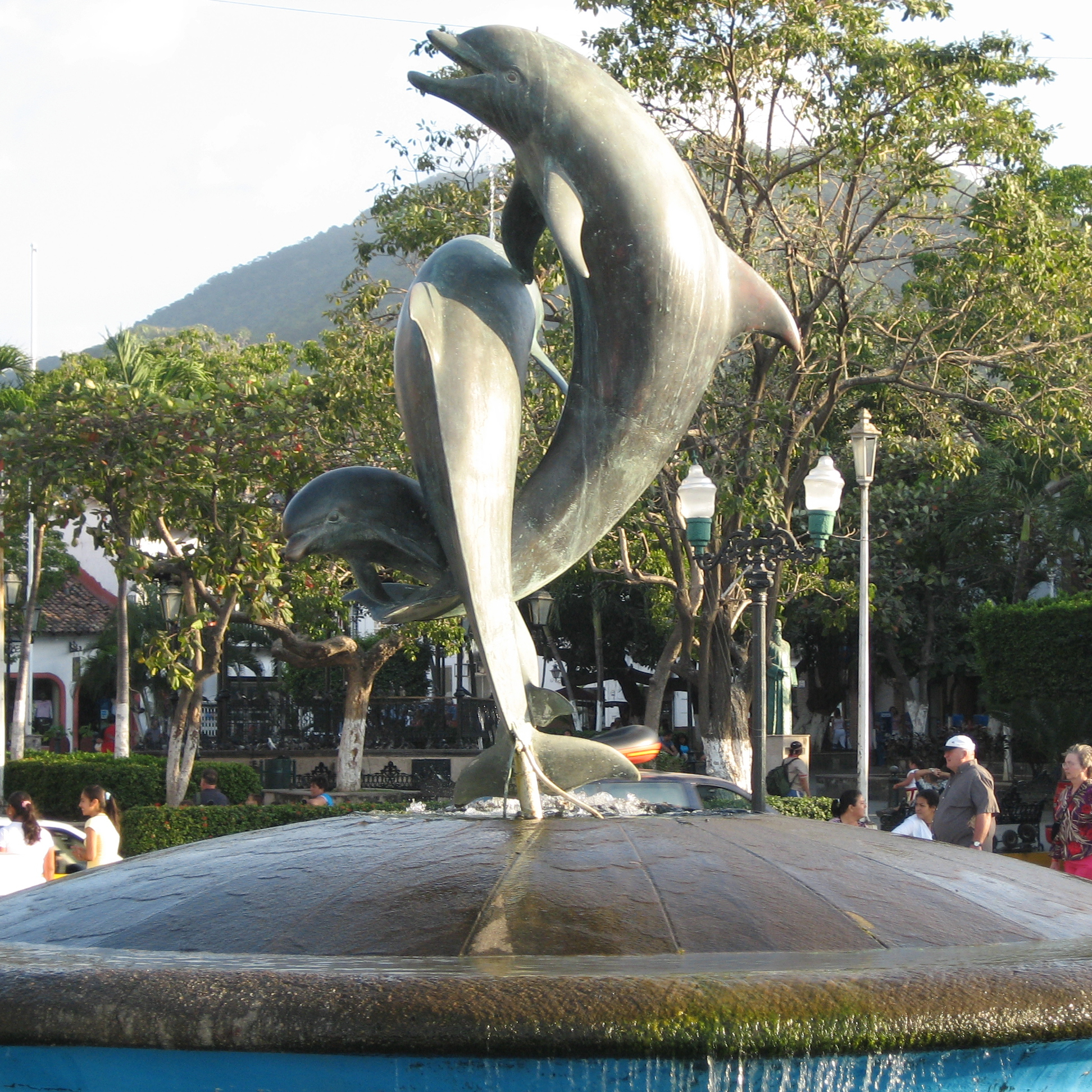 puerto vallarta dolphins statue